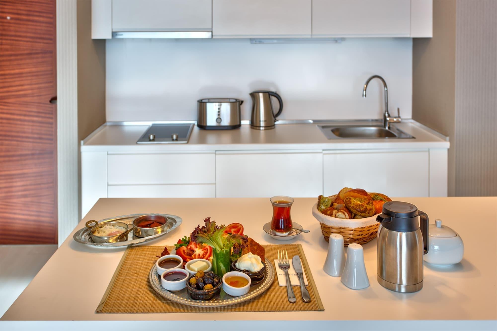 Flora Suites Atasehir Истанбул Екстериор снимка