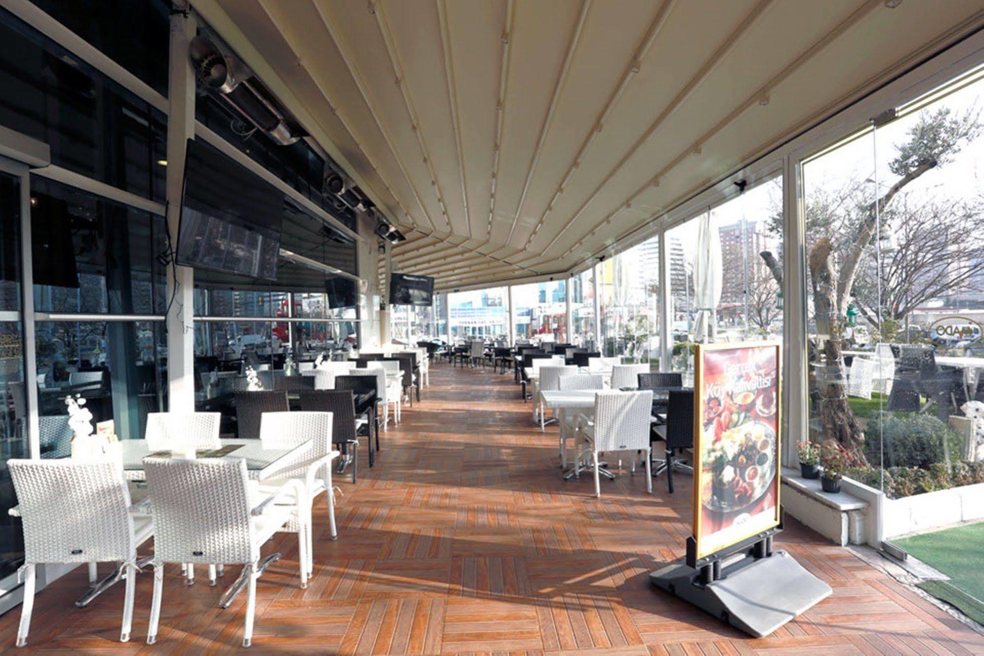 Flora Suites Atasehir Истанбул Екстериор снимка